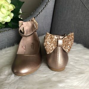 Girls shoes ,  gold flats shoes